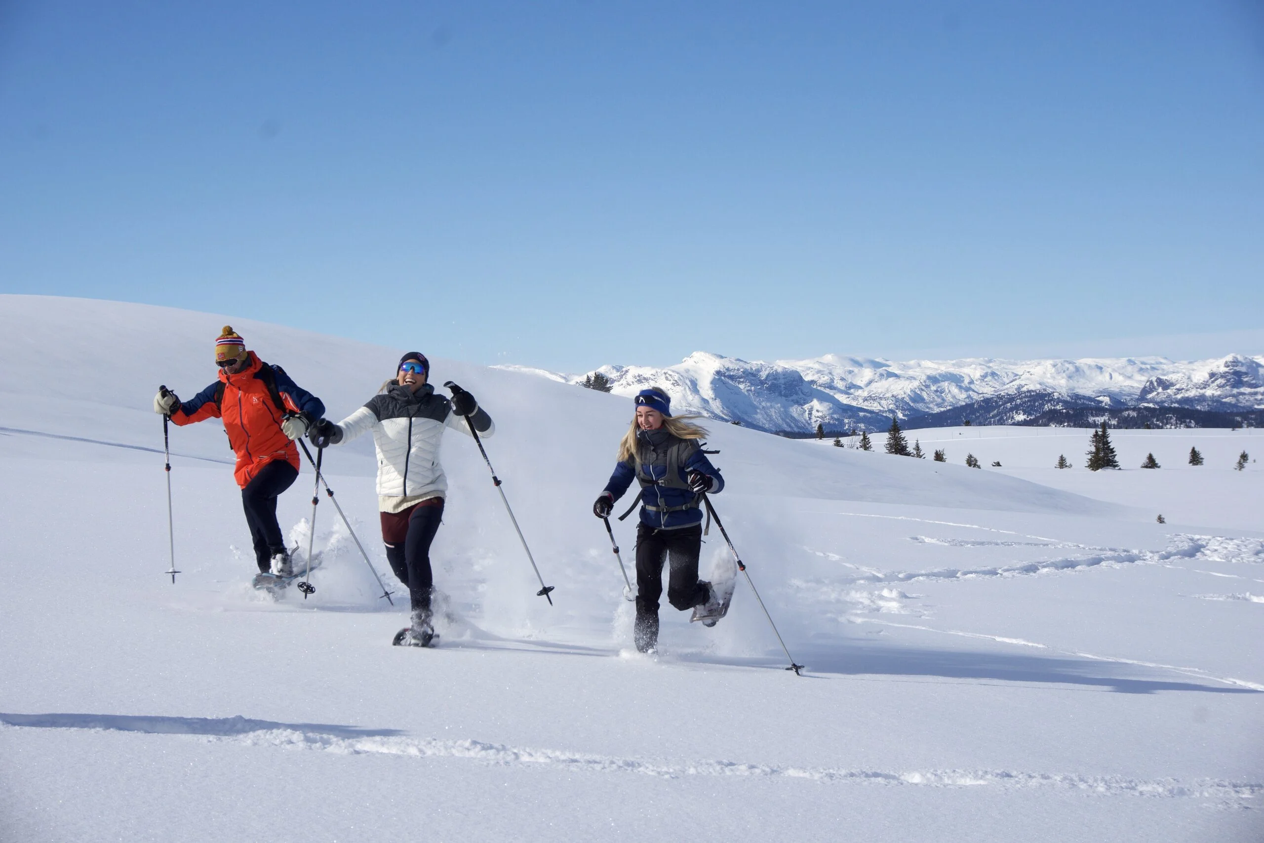 Snowshoeing at Kamben